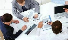 办公室白领遭遇职场潜规则